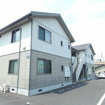 Ｓｕｎｎｙ　ｃｏｕｒｔ　屋野　Ⅲ棟