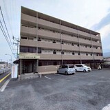 サンヒーローマンション亀川１