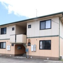 ジュネス佐藤